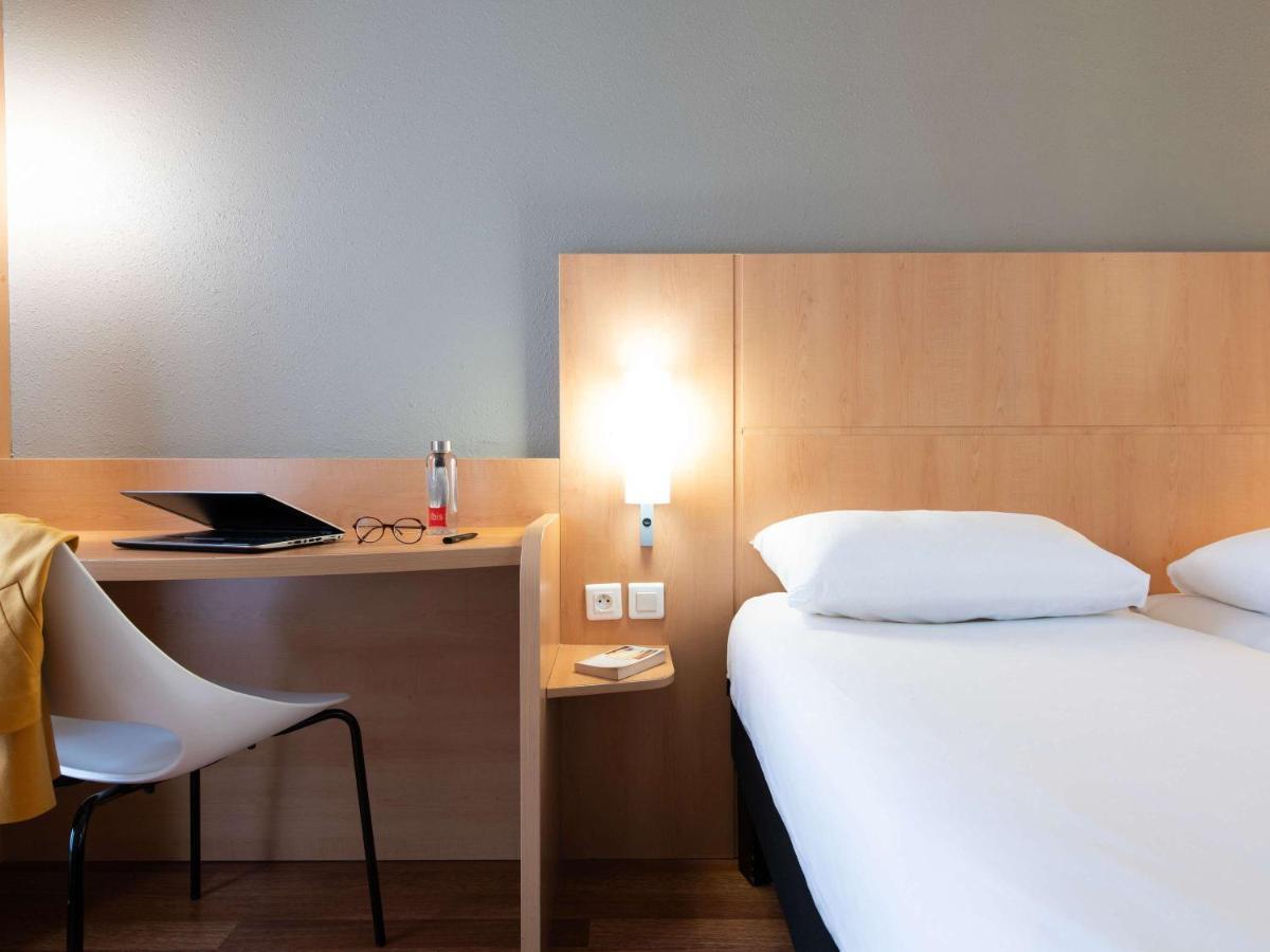 Hotel ibis Paris Opera La Fayette Esterno foto