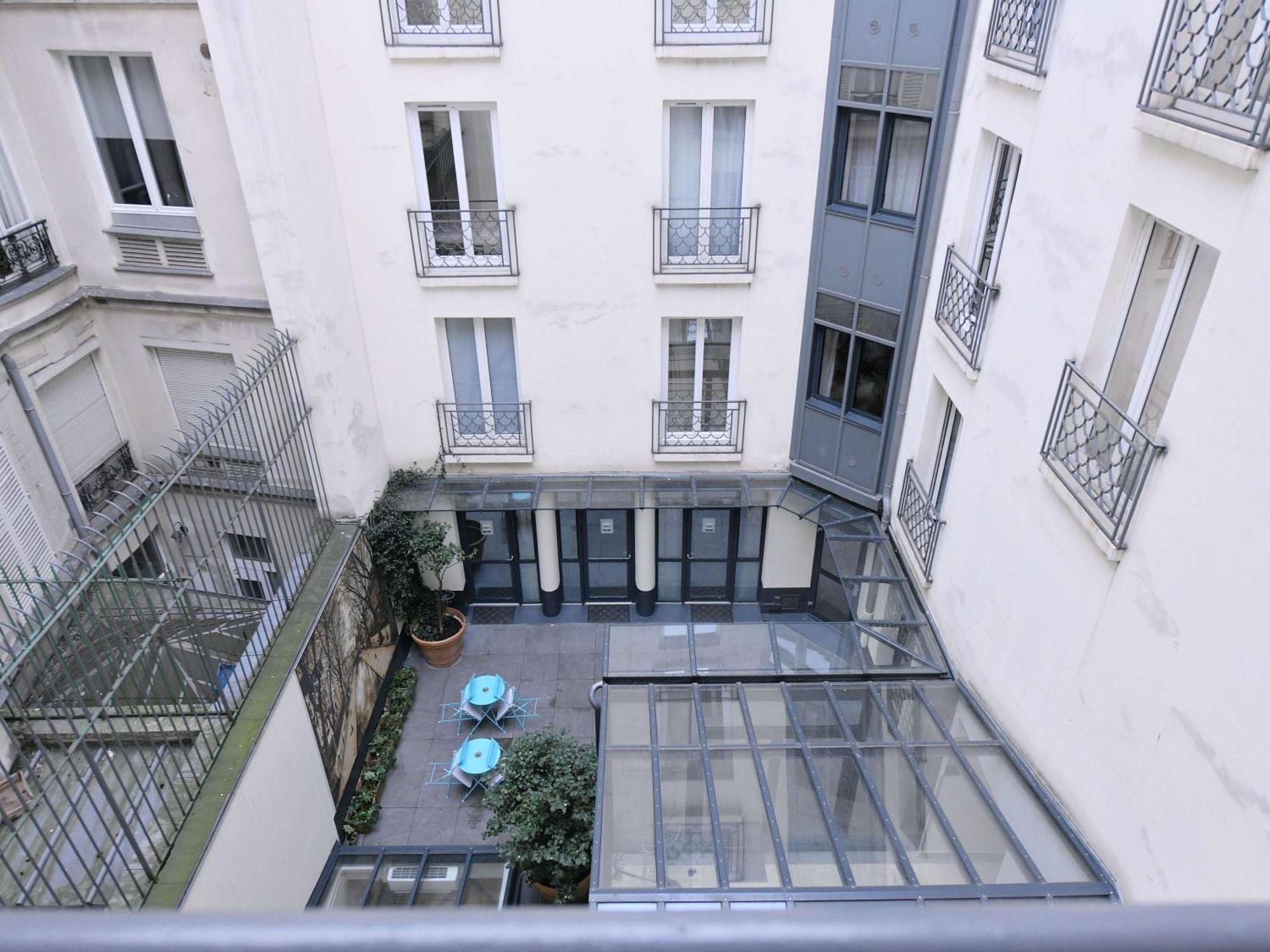 Hotel ibis Paris Opera La Fayette Esterno foto