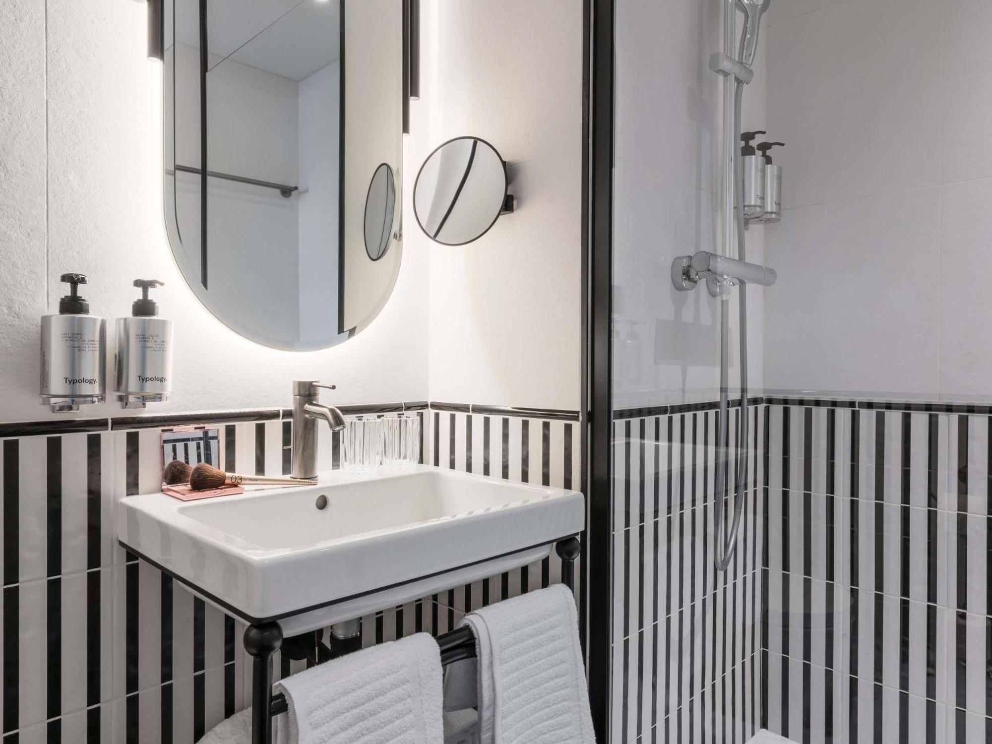 Hotel ibis Paris Opera La Fayette Esterno foto